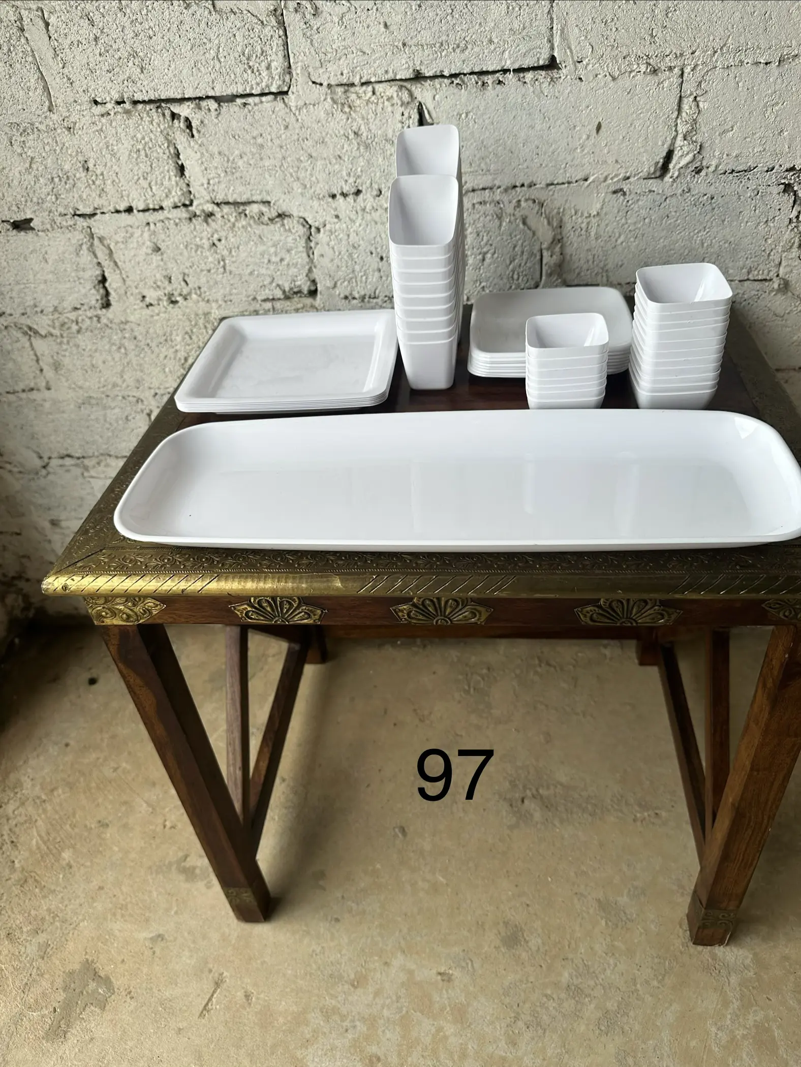 White Plastic Desert Serving Set